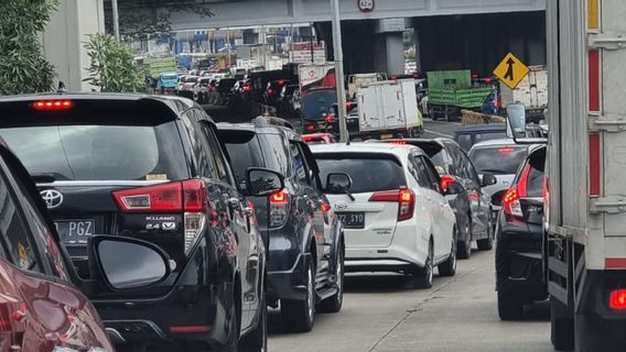 渋滞防止、東ジャカルタ副部交通工学のデュレンサウィットの道路の数は、水路交差点の建設に影響を与えます