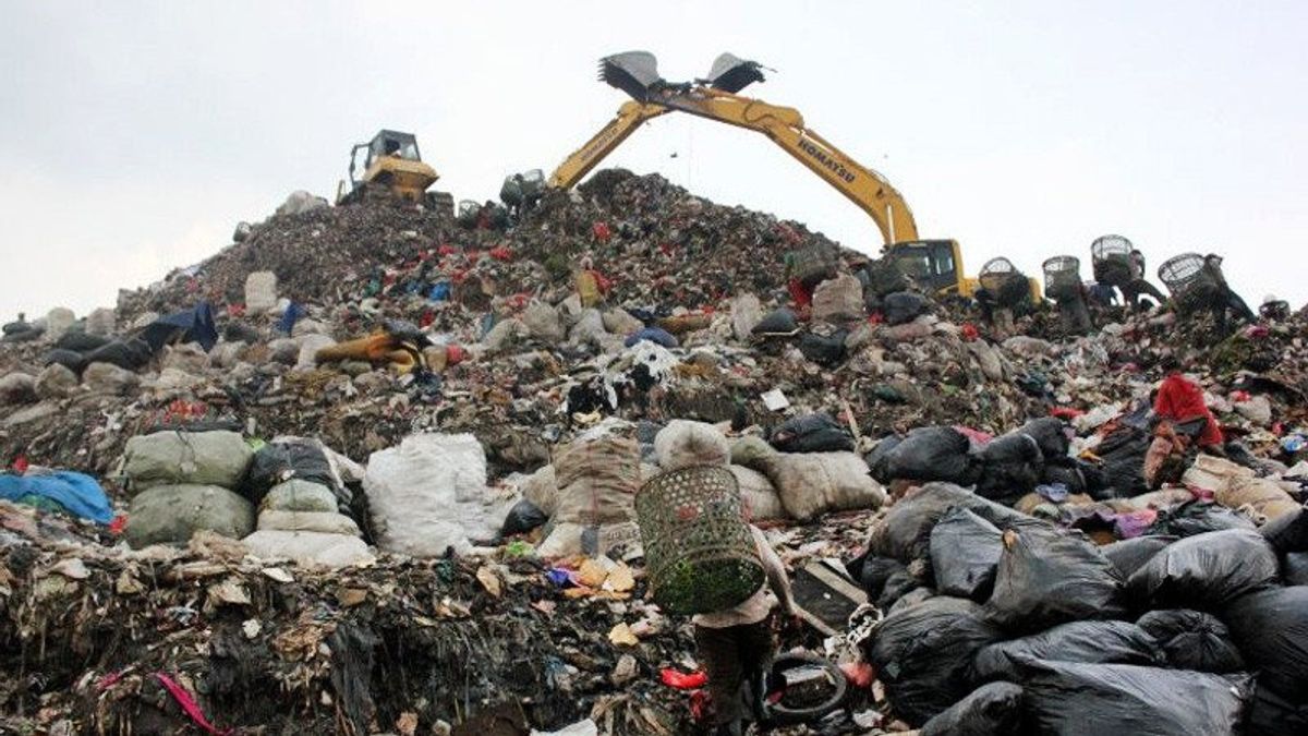 Bantargebang العقد قريبا تنتهي دون أي بدائل أخرى ، ويعتبر أنس ليست جادة في إدارة النفايات