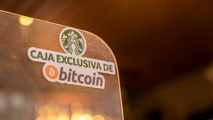 Peresmian Bitcoin sebagai Alat Pembayaran yang Sah di El Savador Disambut Protes dan Gangguan Teknis