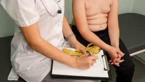 Anak Terlanjur Obesitas? 2 Langkah Ini Bisa Bantu Kendalikan Berat Badan Si Kecil