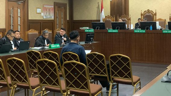 in-chemin de Ronald Tannur, Heru Hanindyo Murka : Mon nom est vendu, La rencontre d’Erintuah et Lisa est une erreur