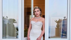 Florence Pugh: <i>Midsommar</i> Bikin Stres 6 Bulan!