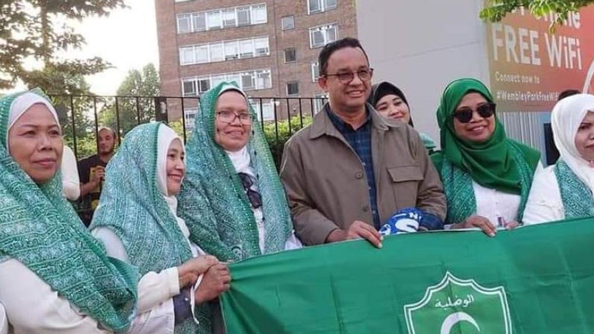 Anies Baswedan Meets Indonesian Muslimat In London