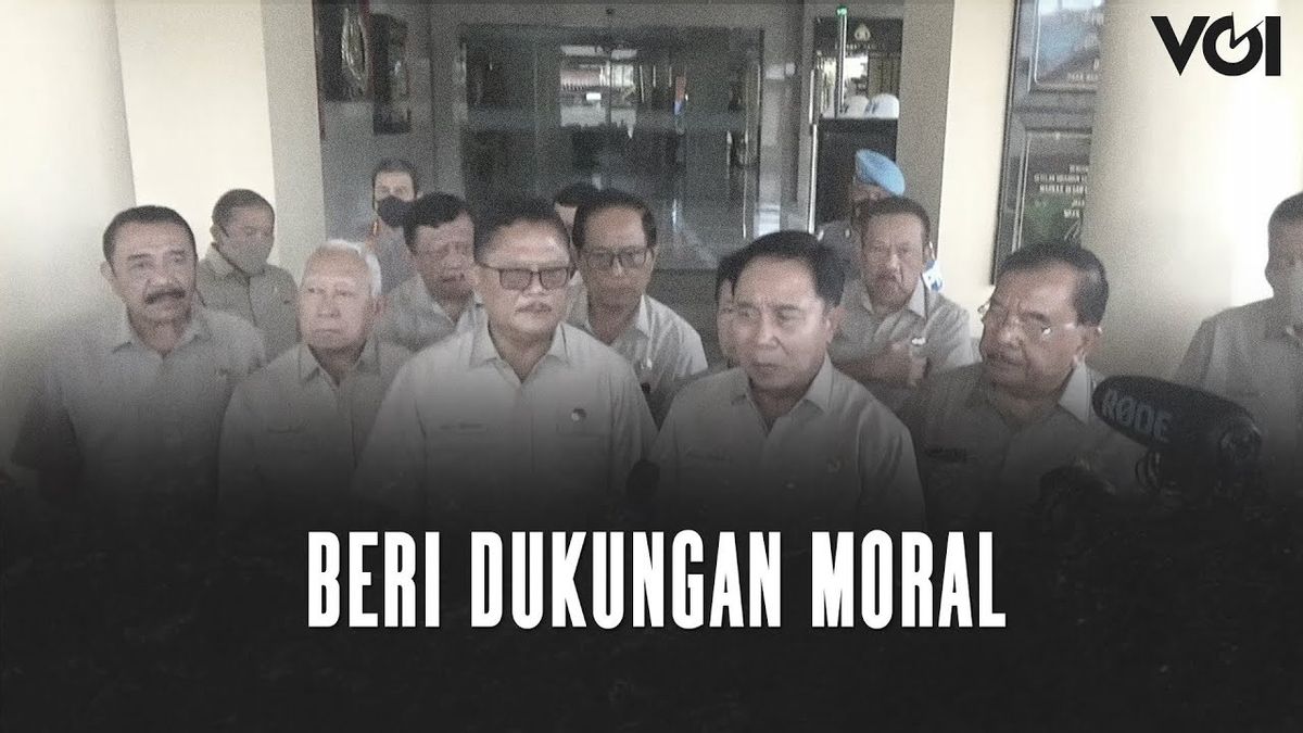 VIDEO: Tujuh Mantan Kapolri Temui Listyo Sigit Prabowo di Mabes Polri