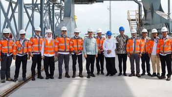 زيارة مشروع تطوير الميناء ومرافق الإنتاج في توبان ، نائب الرئيس جبران يعرب عن تقديره للخطوات التي اتخذتها SIG لزيادة الصادرات والقدرة التنافسية الصناعية