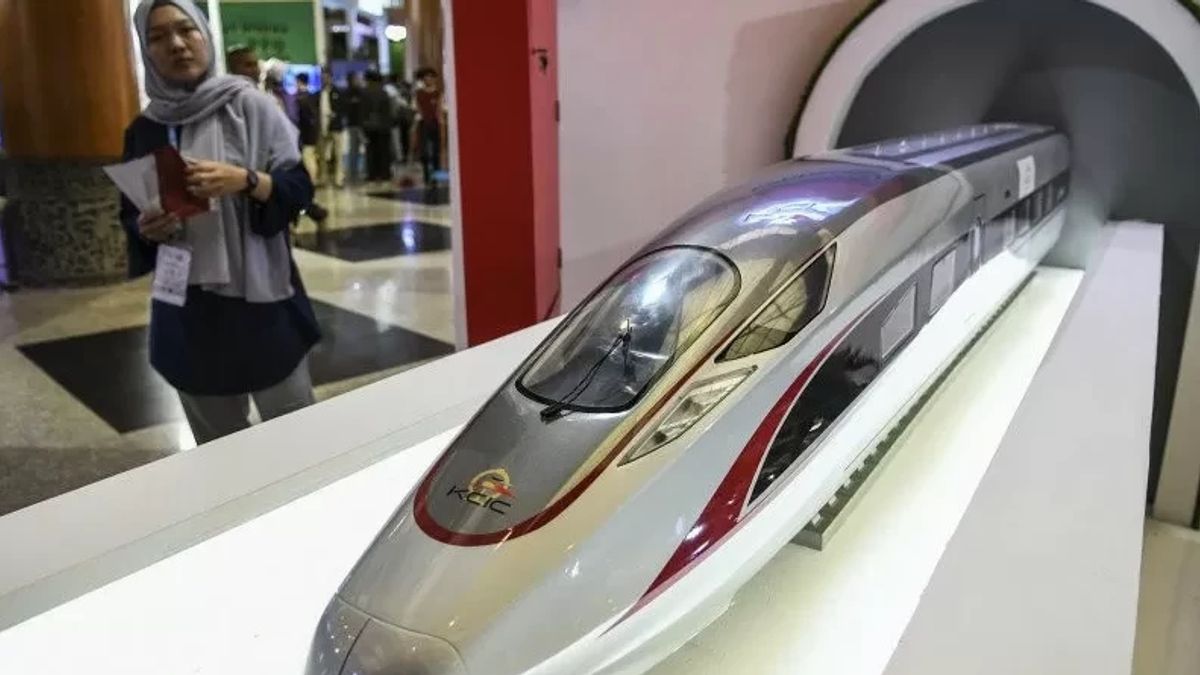 Indonesia Disbursed Debt To China For IDR 8.3 Trillion For The Competitive High Speed Train Project
