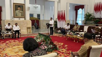 Jokowi : Les dépenses d’infrastructures numériques devraient être évitées