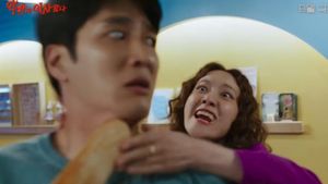 Lim Yoona Goda Ahn Bo Hyun In Pretty Crazy's First Teaser