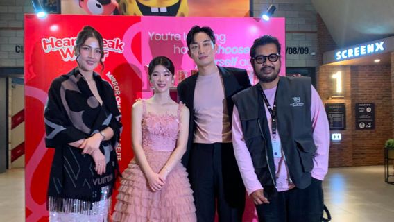 Plus qu'un simple film romantique, le mini-film Heartbreak Winter apporte un message de résilience après une blessure