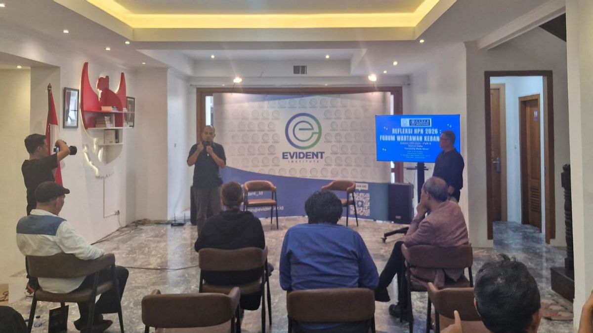 TV Berita “Menyalahkan” Platform Global, tapi Memakainya Seenaknya