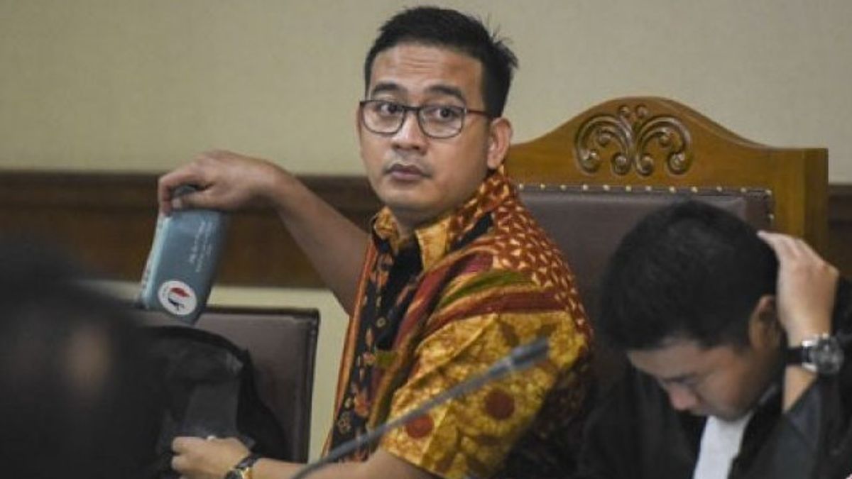 ICW فيما يتعلق بالشرطة "تحتضن" Raden Brotoseno: كيف يمكن للأشخاص الذين يستخدمون المناصب لكسب الأرباح أن يعتبروا منجزين؟