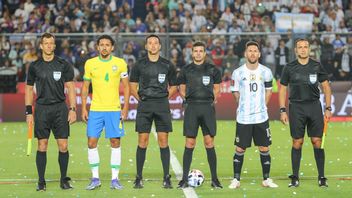 CONMEBOLゾーンワールドカップ予選:アルゼンチン対ブラジルの試合公式はオタメンディにレッドカードを与えないことを宣告