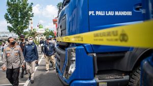 Demi <i>Cuan</i> Besar, 4 Pria di Palembang Jual Solar Hasil 'Racikan,' Ujungnya Diancam Penjara 6 Tahun