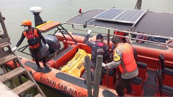 3ème jour des recherches, un membre d’équipage d’un navire noyé dans les eaux de Moro Kepri a été retrouvé mort