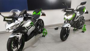 Pesan Sekarang! Pengiriman Motor Listrik Kawasaki Ninja e-1 dan Z e-1 Mulai Maret 2024