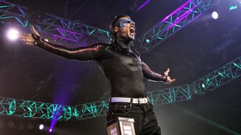 Manœuvre sûre de Jeff Hardy, de la scène de bataille à la scène musicale