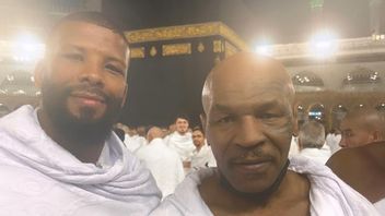 After Watching Jake Paul Vs Tommy Fury, Badou Jack Shows Off Umrah Photos With Mike Tyson