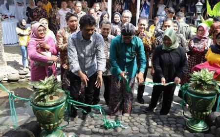 Menteri Desa PDTT Resmikan Wisata Aglaonema Park di Kabupaten Sleman