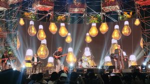 Lagu-lagu Koes Plus Dilantunkan Koes Barat di Synchronize Fest 2024