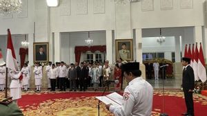 Presiden Jokowi Kukuhkan 76 Anggota Paskibraka 2023