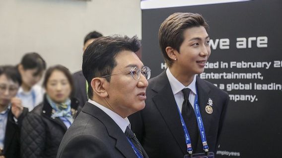 La police demande l'arrestation de Bang Si-hyuk, le patron de l'agence BTS