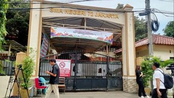 Siswa SMAN 72 Jakarta Mulai Belajar Hybrid Hari Ini