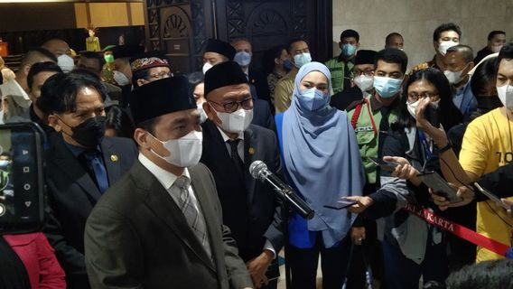 Meski Digantikan Rany Mauliani di DPRD DKI, Riza Patria Pastikan M Taufik Tetap Berseragam Gerindra