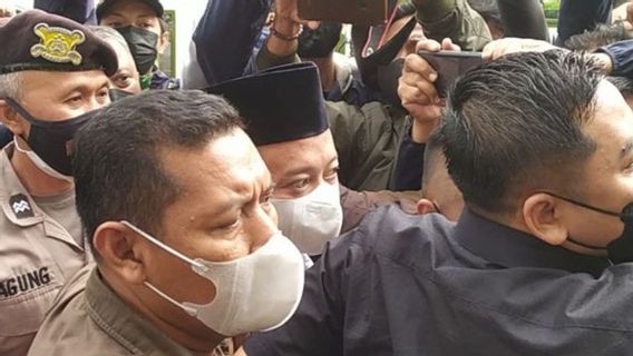 Palu Diketok, Terdakwa Pemerkosaan 13 Santri Tak Menerima Hukuman Kebiri