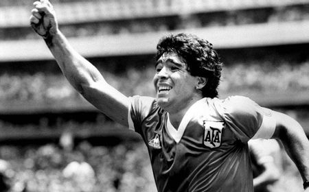 Harga Jersey 'Gol Tangan Tuhan' Maradona Ditaksir Rp28 Miliar, Pemilik Sibuk Tolak Tawaran Pembeli