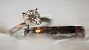 Kenali Perbedaan Diamond yang Ada di Perhiasan