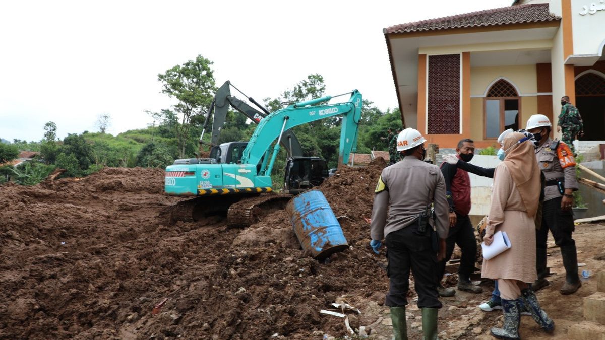 Most Recently From The Sumedang Landslide, 29 People Were Found Dead, 11 People Were Missing