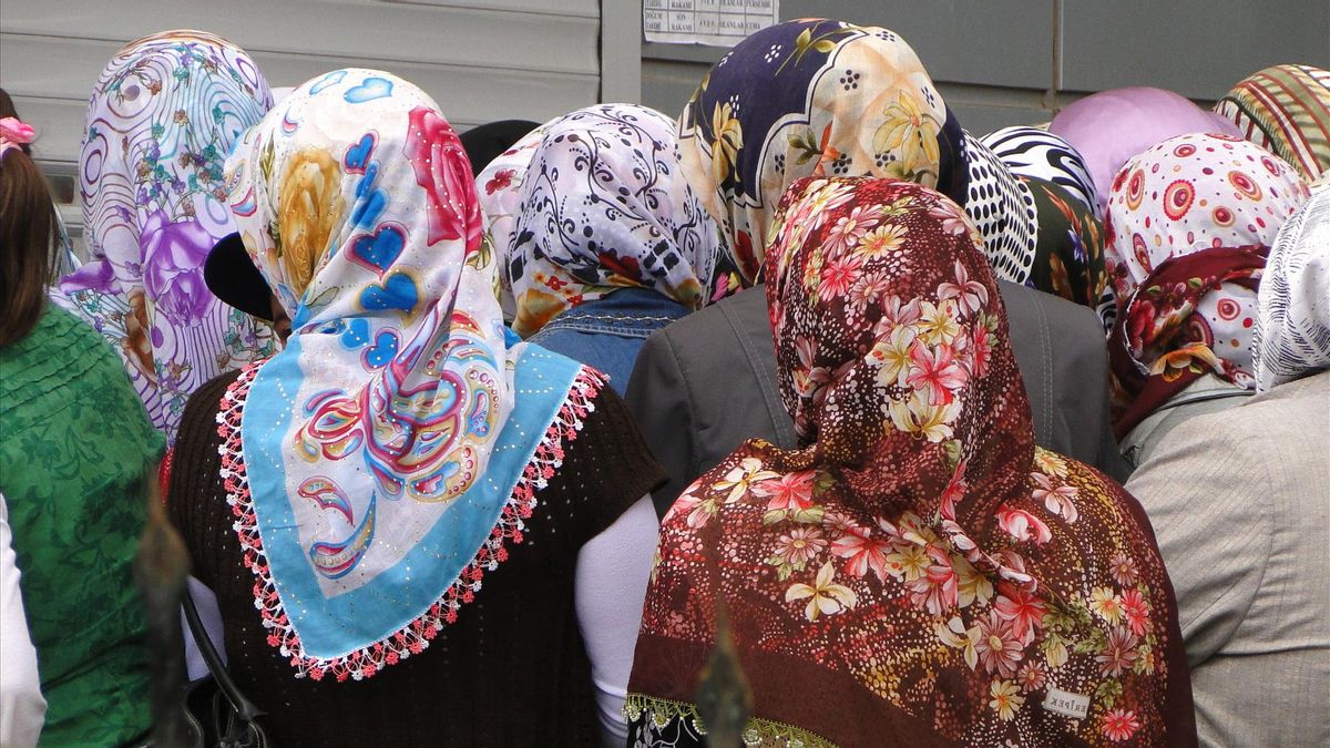 9 Februari dalam Sejarah: Larangan Jilbab di Turki Melonggar Berkat Dua Amandemen Konstitusi