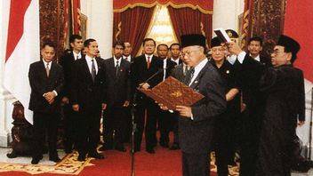 President BJ Habibie Stop The Use Of Indigenous And Non-Corruptional Terms In History Today, September 16, 1998