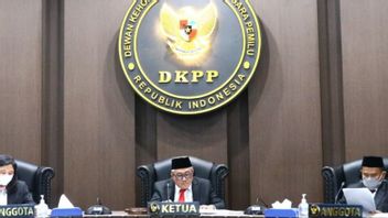 Nikah Siri dengan Anggota PPS, Ketua KPU Dompu NTB Kena Saknsi Peringatan DKPP