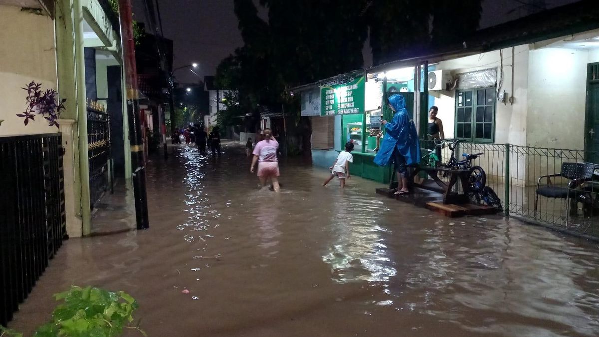 Jelang Dini Hari, Banjir Jakarta Sudah Surut