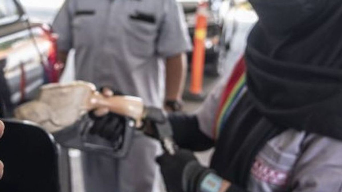 Polisi Akan Tincikan Pengcer BBM Bersubsidi Yang Penjual Pertalite Seharga Rp16,000