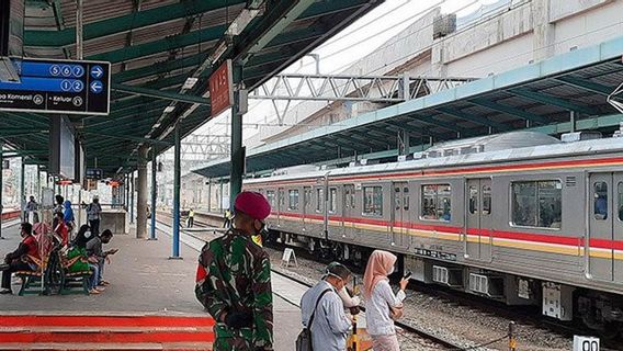 Ini Aturan Baru Naik <i>Commuter Line</i> di Masa PPKM Darurat, Yuk Disimak 