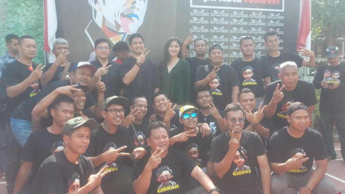 Kaesang Safari Politics To Semarang Collaborates With Jokowi Volunteers