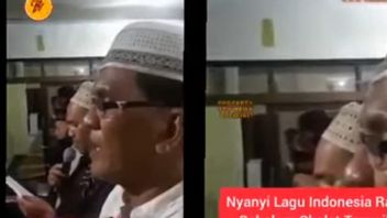 タラウィ、MUIスルセルの前にインドネシアラヤを歌う会衆のバイラルビデオ:それは宗教と国家に嫌がらせをするために感銘を受けることができます