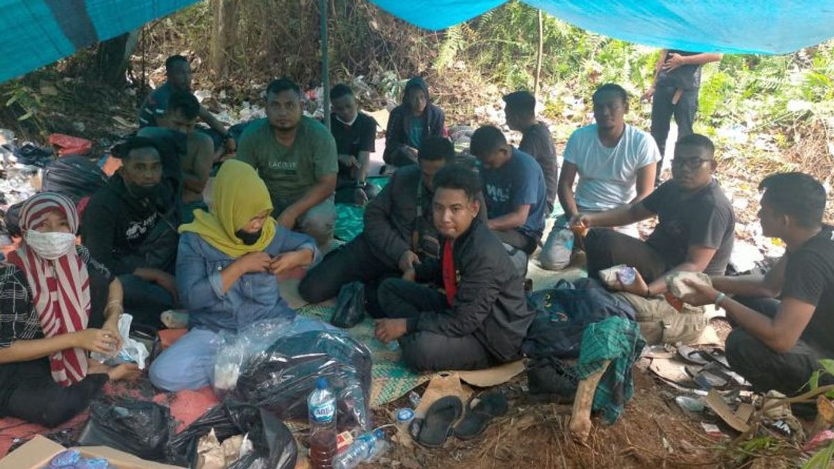45 WNI dan 13 WNA Asal Myanmar dan Bangladesh Diamankan di Dumai karena Dicurigai Hendak ke Malaysia dengan Ilegal