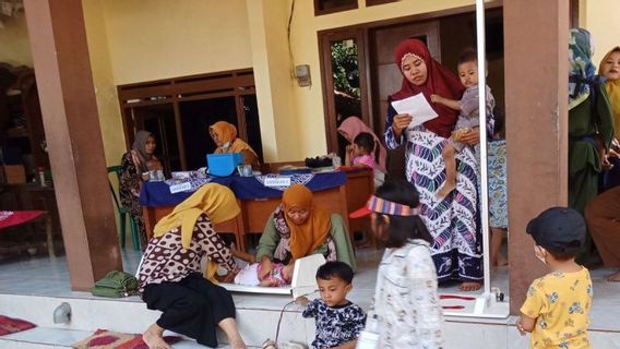 Sampang Health Office Finds 413 Children Positive for Measles