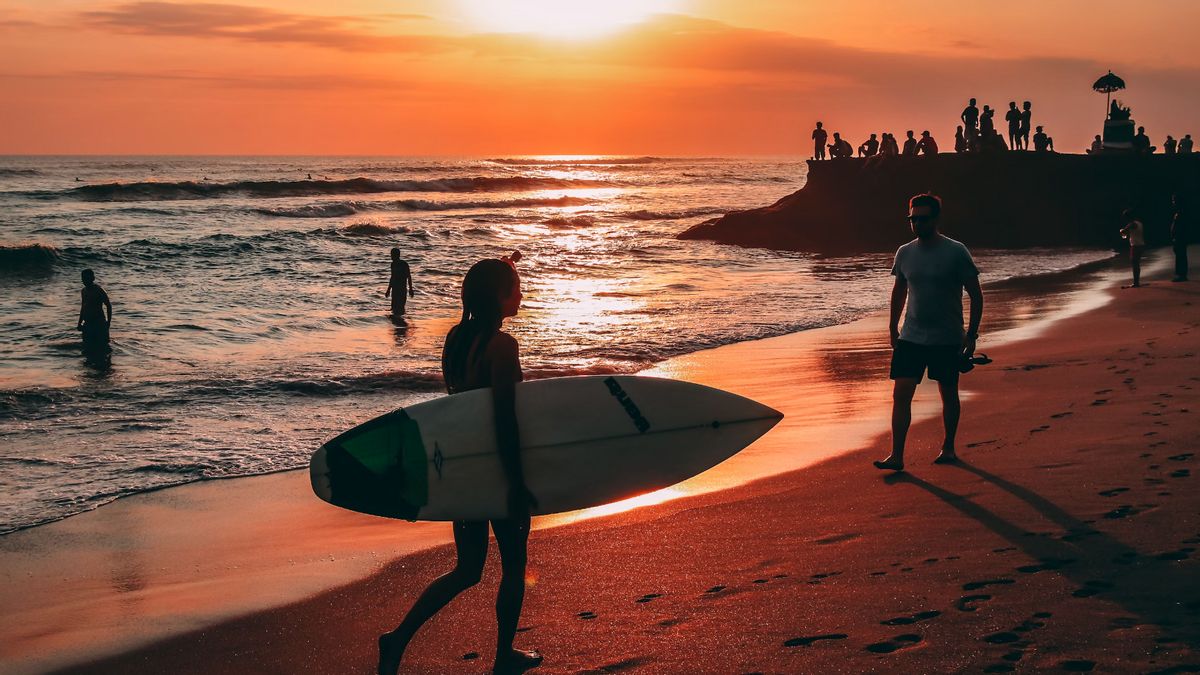 2 Juta Wisatawan Asing Masuk ke Bali pada Januari-April