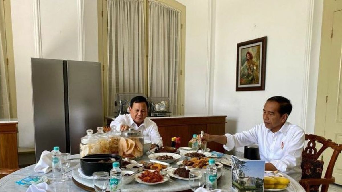 Jokowi Makan Siang Bareng Prabowo di Istana Bogor