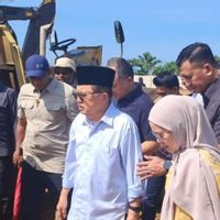 JK黑手党Tanah Utak-atik Lahannya在Tanjung Bunga Makassar地铁上的愤怒