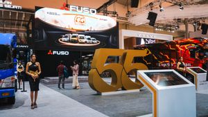 Mitsubishi Fuso Sabet Penghargaan Booth Favorit Kategori Kendaraan Niaga di GIIAS 2025
