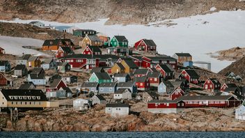 Denmark Prepares Troops in Greenland, Faces Possible US Attack