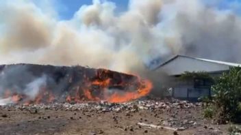 Tempat Pengolahan Sampah di Gili Trawangan Terbakar