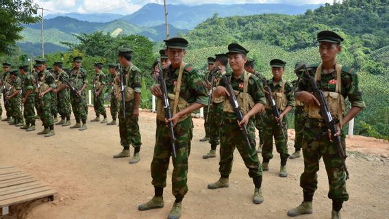 Ethnic Armed KIA Seizes Army And Police Posts, Myanmar Military Regime Fires Artillery