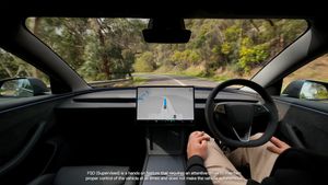 Sistem "Full-Self Driving" Tesla Bermasalah, Gagal Deteksi Perlintasan Kereta Api