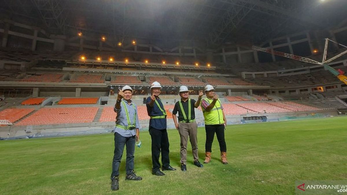 Les Lumières Du Stade International De Jakarta Peuvent Suivre Le Rythme De La Musique Pendant Les Concerts
